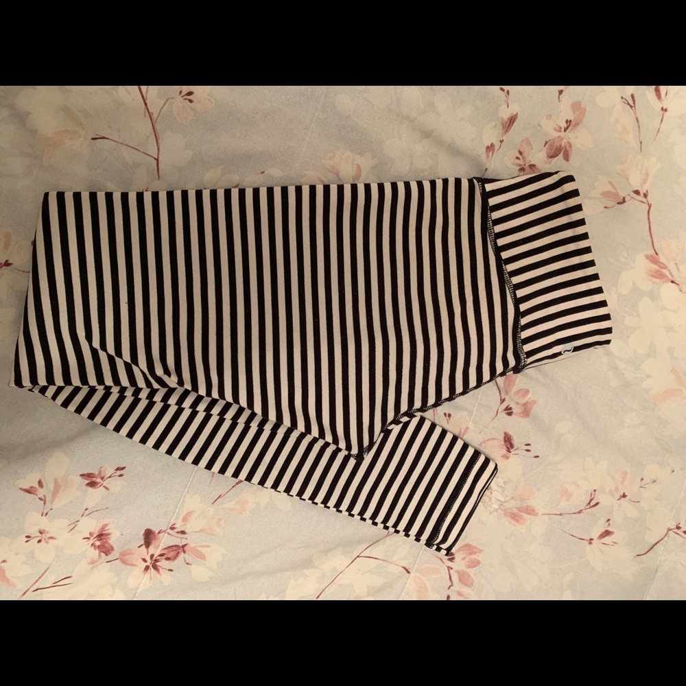 Lululemon Stripe Wunder Unders - Picture 5 of 5